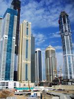 Weiter durch die Metropole