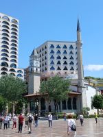 Tirana -Uhrenturm und historische Moschee