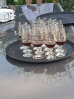 ein Begrüßungsportwein im Freien