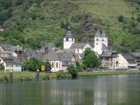 Blick auf Karden mit der prächtigen Stiftskirche St. Castor