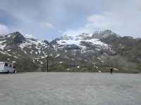Am höchsten Punkt des Bernina Passes (Bus)