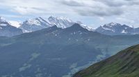 Im Vordergrunf der Männliche und der Lauberhorn