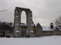 Die mächtige Ruine der Klosterkirche Walkenried