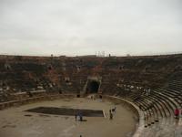das Innere der Arena die Verona