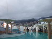 Auf dem Pooldeck