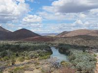 Blick vom Aussichtsberg auf den Epupa-Wasserfall
