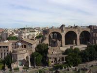 Tag 2 - Besichtigung des Palatinhügels: Blick auf  Konstantin-/Maxentius-Basilika