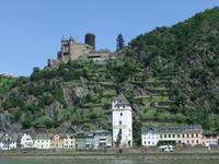 St. Goarshausen mit der Burg Katz