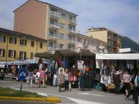Wochenmarkt am Lago Maggiore