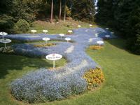 Der Bodensee mit seinen Städten aus Blumen gestaltet