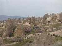 Die ersten Feenkamine sind in Sicht - Wanderung im Cat-Tal.