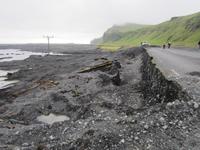 Kaputte Straße nach der letzten Überschwemmung