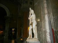 Statua del Rentore v. Michelangelo