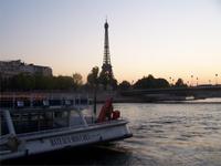 Bootsfahrt auf der Seine