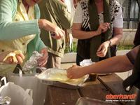 Frühstück am Hafen