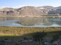 Kratersee im Hochland