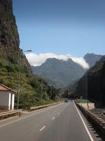 Fahrt entlang des Eucumeada Passes