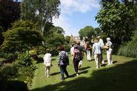 Wir besuchen den Privatgarten der Lady Guthrie
