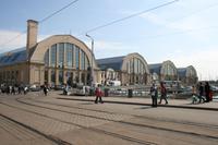 Der Zentralmarkt von Riga in den alten Zeppelinhallen