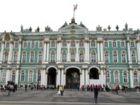 Wir besuchen die Eremitage in St. Petersburg