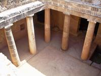 ... sind die Königsgräber in Pafos.