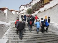 Aufstieg zum Potala Palast