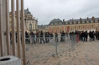 Warteschlange in Versailles
