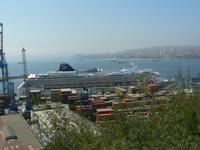 Unser Schiff im Hafen von Valparaiso