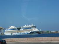 Oman- Die AIDA im Hafen von Muscat