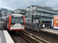 U3 an den Landungsbrücken