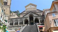 Fassade des Domes zu Amalfi