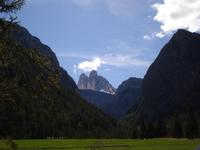 Dolomiten - Blick zu zwei von den drei Zinnen