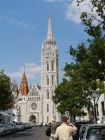 Blick auf die Matthiaskirche in Budapest