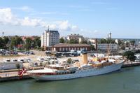Schiff der Königin von Dänemark im Haufen