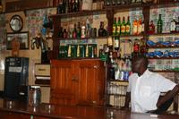 Bar vom Royal Hotel, die früher eine Kirche in Maputo war