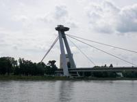 Neue Brücke mit Restaurant