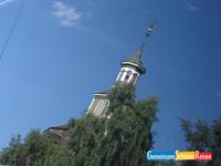 Spiegelung der Soer Fron Kirche in Busscheiben