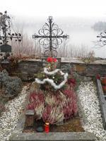 013 Friedhof nach Weihnachten