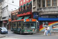 Hübscher Stadtbus in Buenos Aires
