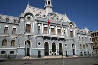 Das Marinegebäude in ValparaÃ­so