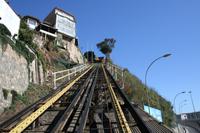 Fahrt mit einem der berühmten Aufzüge in ValparaÃ­so
