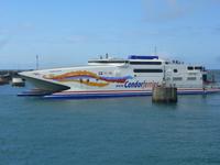 diese Fähre wir uns morgen nach Guernsey bringen