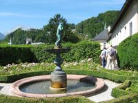 Rosengarten im Schloß Berchtesgaden