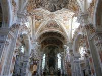 Stiftskirche im Kloster Neustift