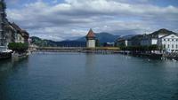 Blick auf Kapellbrücke mit Turm