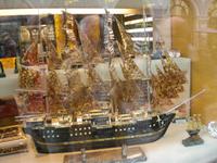 Schiff aus Bernstein