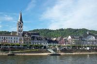 Romantischer Weinort am Rhein