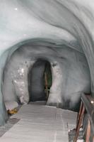 in der Titlis- Gletschergrotte