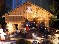 Weihnachtskrippe gefertigt von Oma Friedel