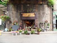 Eingang zum Tropfenden Kessel in Film 3